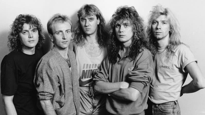 دانلود آهنگ زیبای Def Leppard - Long Long Way To Go