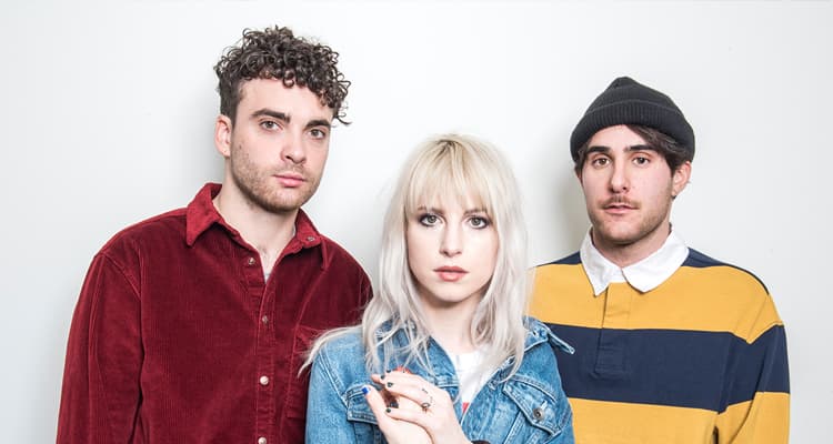 دانلود آهنگ زیبای Paramore - Last Hope