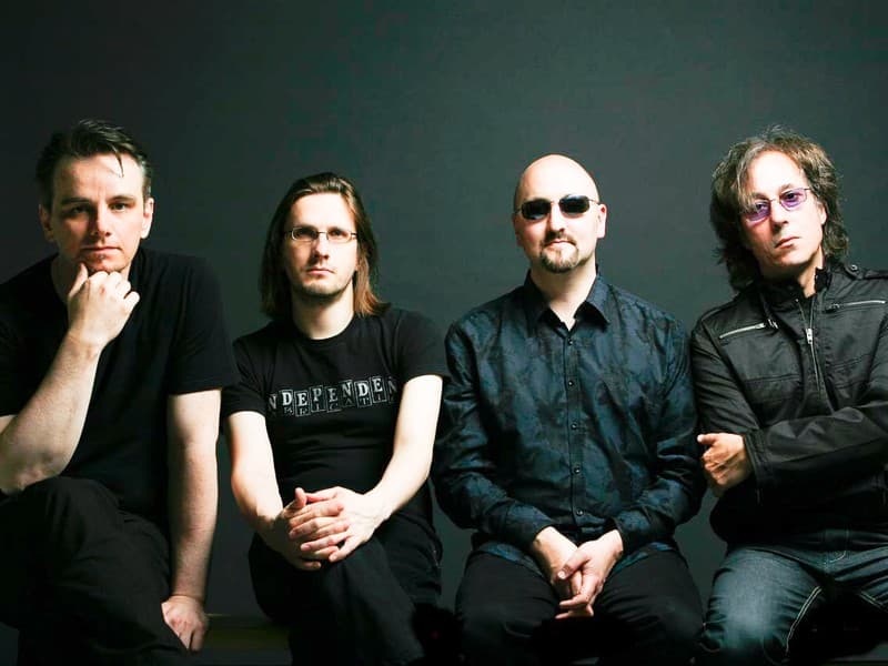 دانلود آهنگ زیبای Porcupine Tree - Arriving Somewhere But Not Here