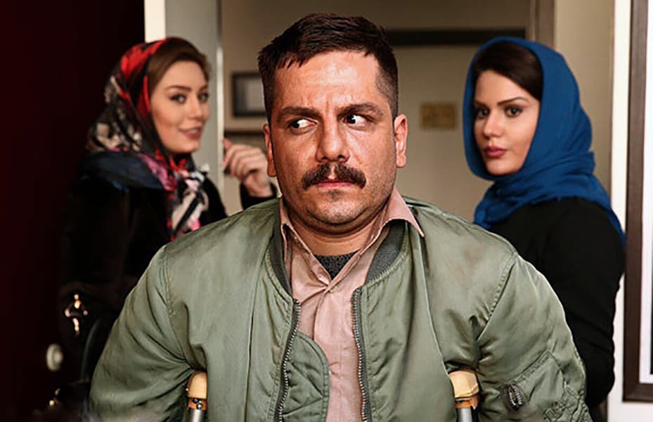 دانلود فیلم کمدی «همه چی عادیه»