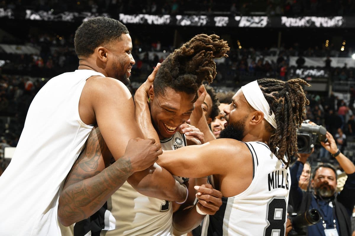 بررسی بازی های 3 دسامبر 2019 لیگ NBA؛ در شبی که هاردن 50 امتیاز آورد، سن آنتونیو با سه امتیازی های حساس لانی واکر در دومین وقت اضافه به پیروزی رسید