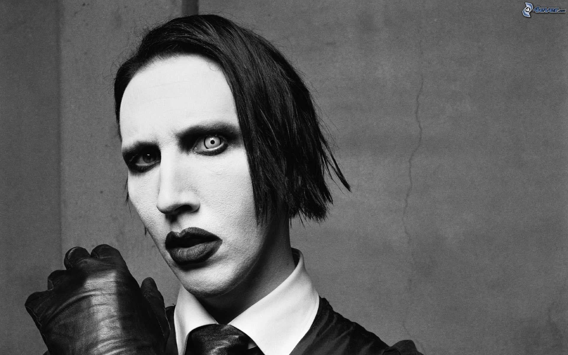 دانلود آهنگ Marilyn Manson - The Last Day On Earth