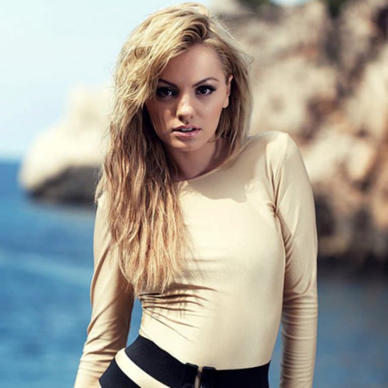 دانلود آهنگ Alexandra Stan - Cliche Hush Hush