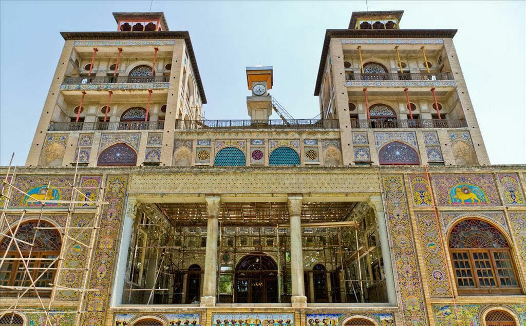 ? شمس العماره نخستین ساختمانی در ایران بود که از فلز در سازه آن استفاده شد .  ? 