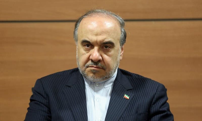 مسعود سلطانی فر: فیفا بدون مجوز وزارت خزانه داری آمریکا نمی تواند مطالبات فوتبال ایران را بپردازد؛ پول مربیان خارجی از محل عواید فیفا پرداخت می شود