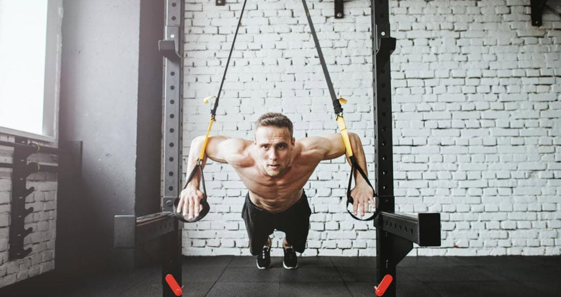 تی آر ایکس چیست و مهم ترین حرکات TRX کدامند؟