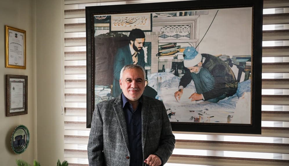 بررسی یک ادعا: آیا علی فتح الله زاده قبل از استقلال، مدیر جشنواره تئاتر فجر بود؟ 