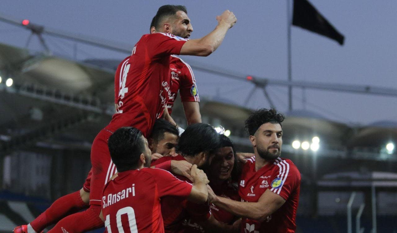 اینستاگرام فارسی AFC: خانم ‌ها و آقایان معرفی می کنیم، تراکتور قهرمان / عکس