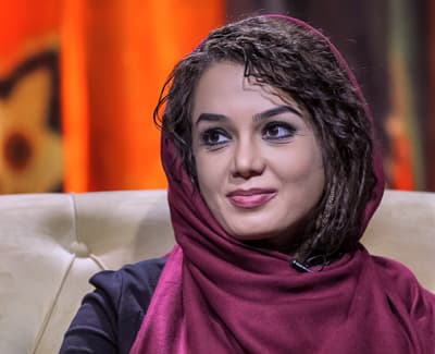 مونا برزویی 