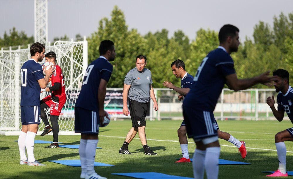 از ب. ز رونمایی شد/ مارک ویلموتس تا پول لباس هایش را از ایران گرفت!