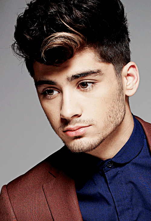 دانلود آهنگ rEaR vieW از Zayn Malik + متن 
