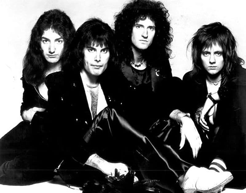 دانلود آهنگ زیبای Queen - Don't Stop Me Now