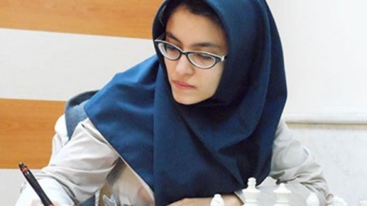 ادعای نایجل شورت: غزل حکیمی فرد علاقه ای به حجاب اجباری نداشت