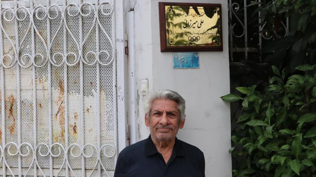 علی میرزایی پیشکسوت وزنه برداری ایران درگذشت