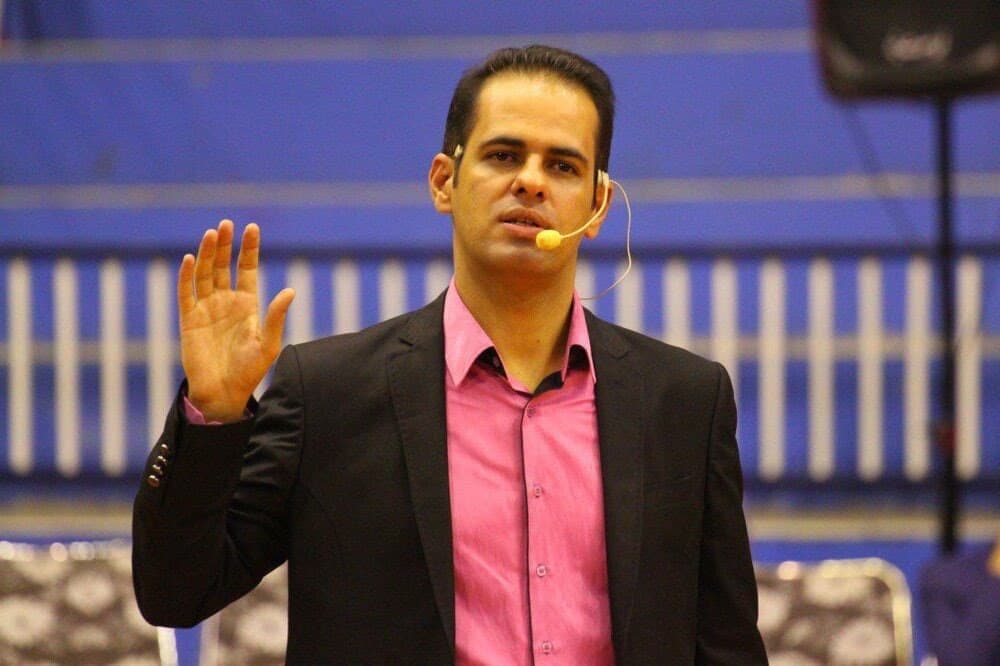 عباس قانع گزارشگر بازی پرسپولیس - ذوب آهن شد