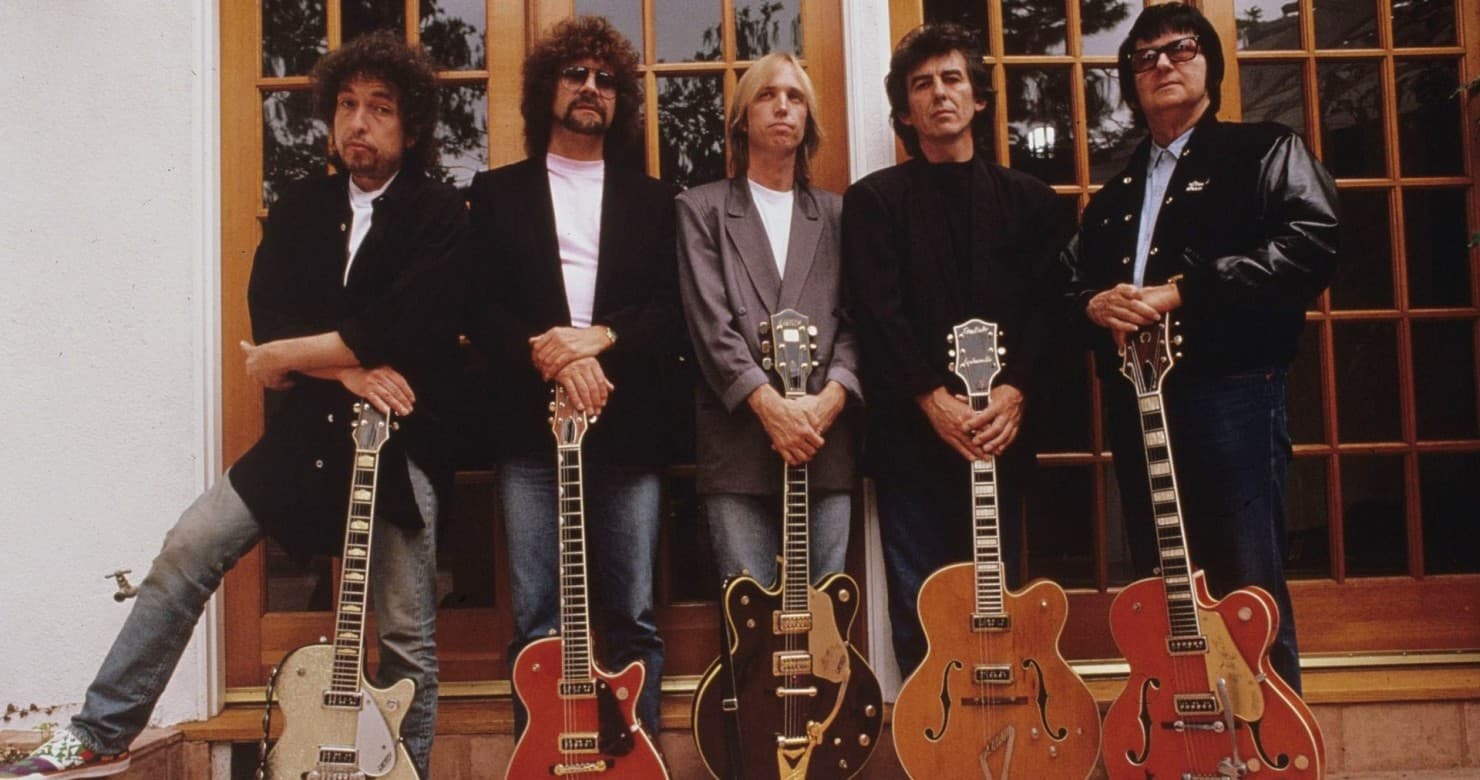 دانلود آهنگ The Traveling Wilburys - End Of The Line