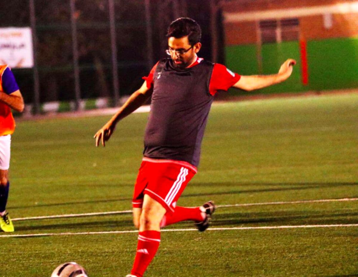 حمله استقلالی ها به وزیر جوان و پرسپولیسی