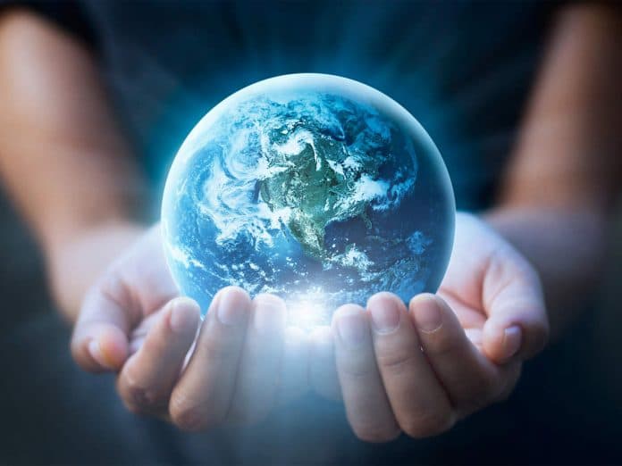 پاسخ استاد معنوی آلایا به سوالی درباره مفهوم خداوند