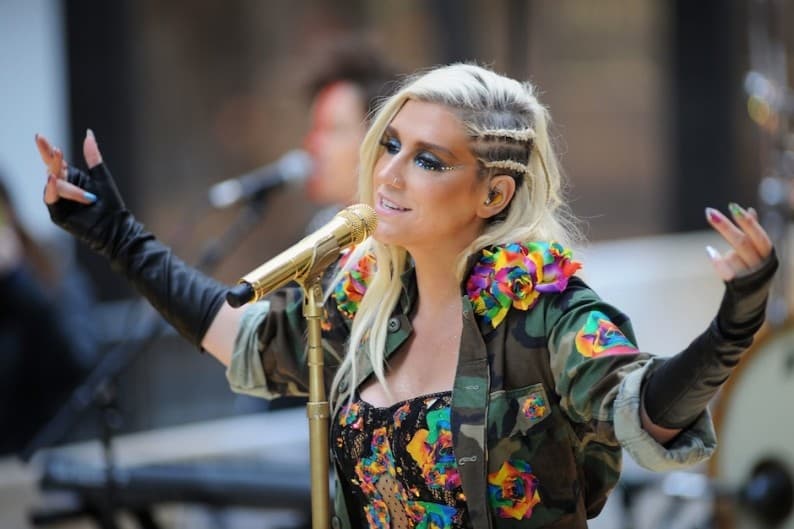 دانلود آهنگ Ke$ha - Supernatural
