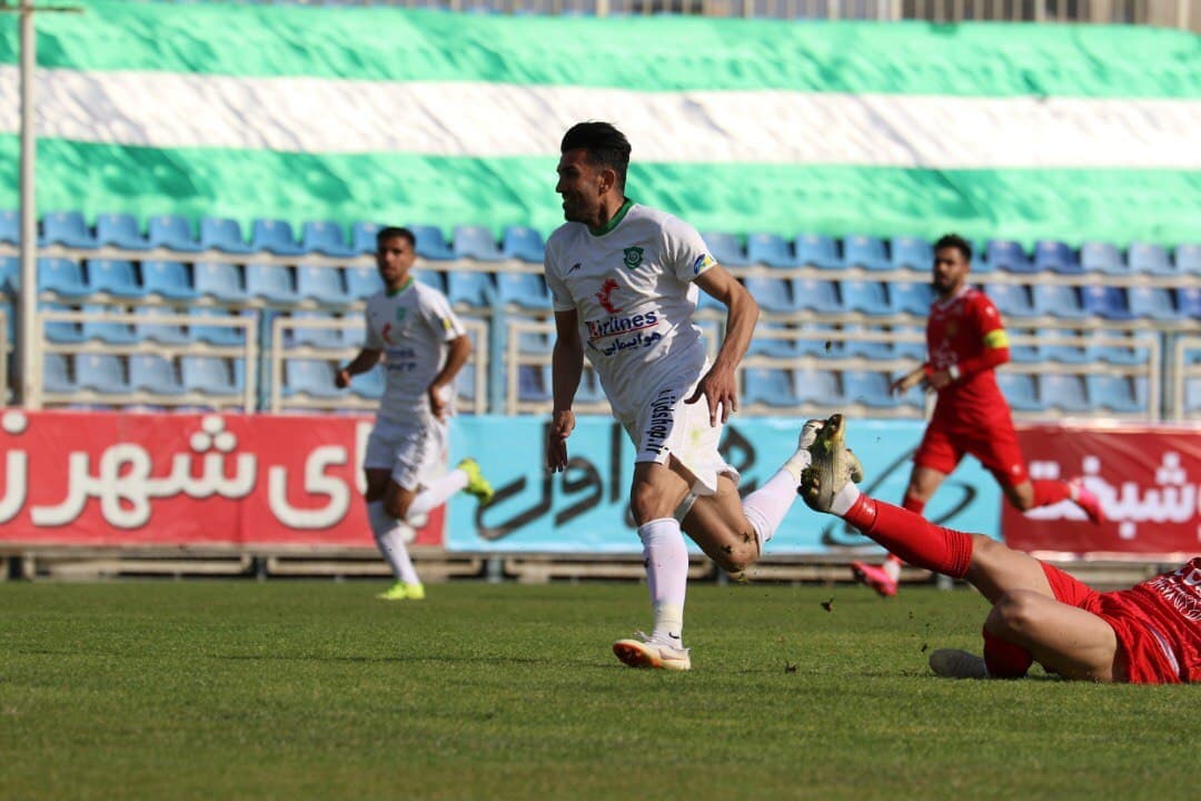 کوپال ناظمی کارت قرمزش را پس گرفت!