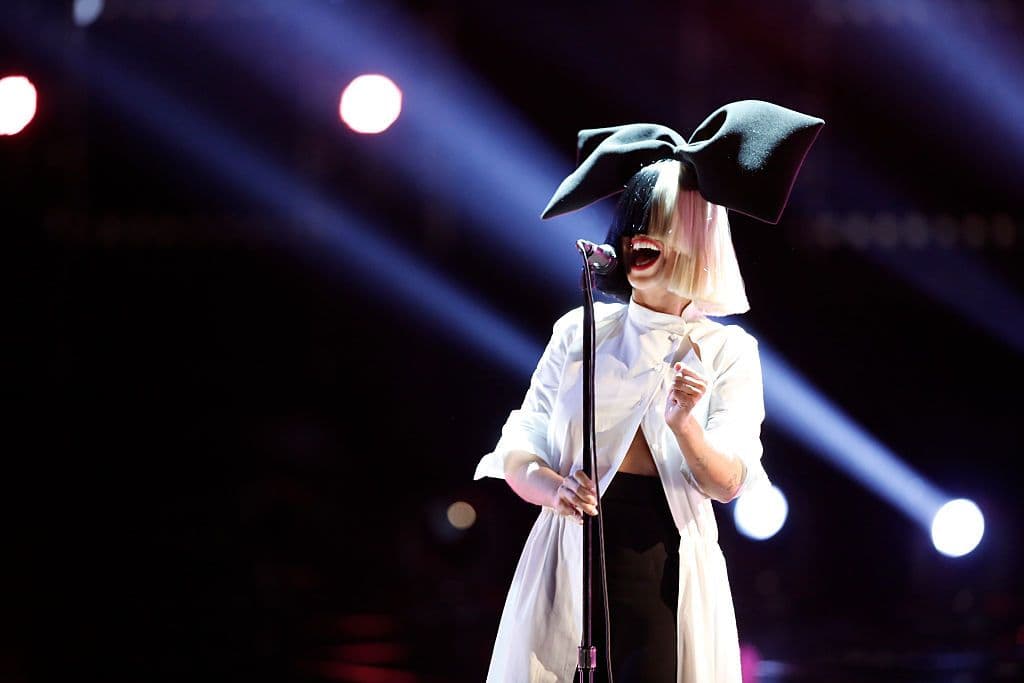 Sia - Chandelier