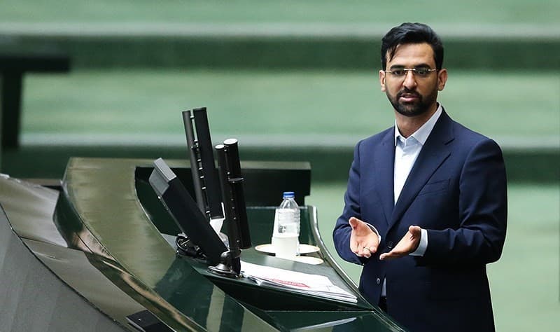 آذری جهرمی: اگر می دانید گلات یعنی چه، پس حتما پرسپولیسی هستید