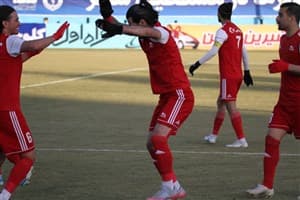 تک دست بزودی میره ورزشگاه آزادی