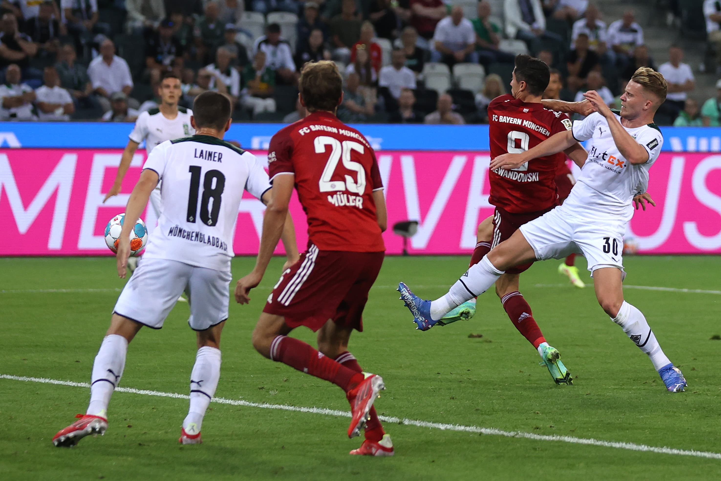 مونشن گلادباخ 1-1 بایرن مونیخ؛ ناگلزمان همچنان در حسرت پیروزی