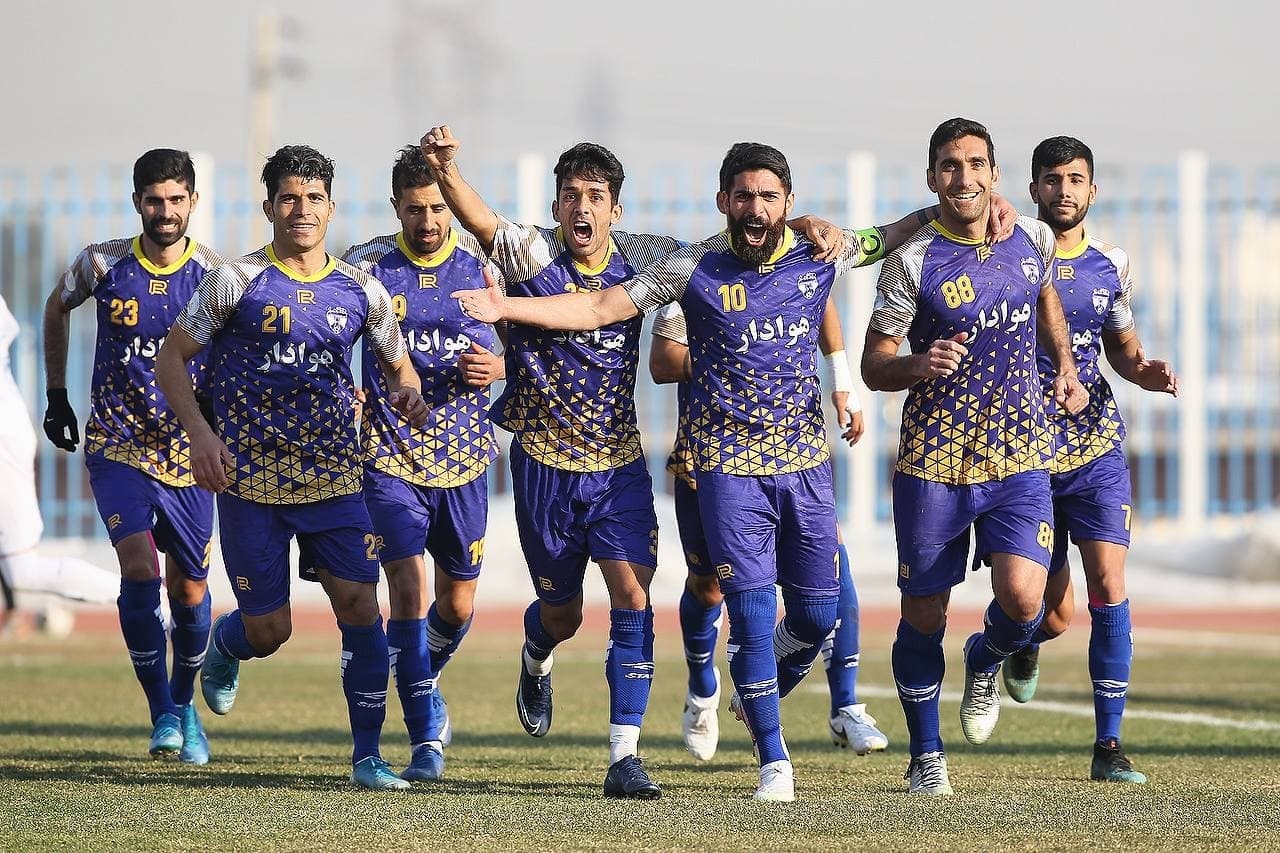 قطع برق یکی از فینال های لیگ آزادگان را متوقف کرد