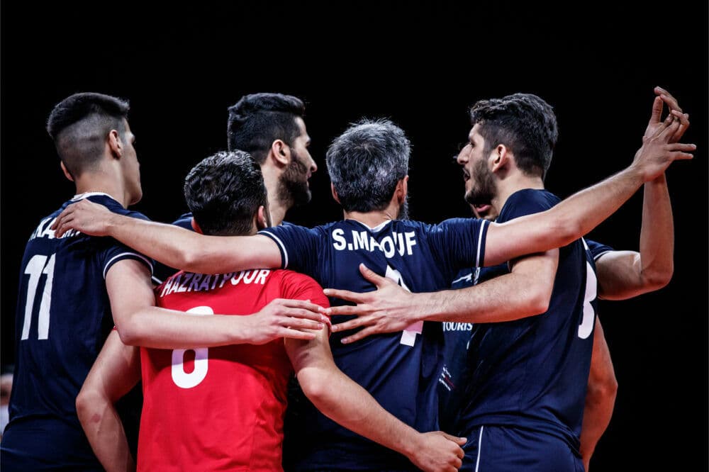 حرکت قشنگ آمریکایی ها بعد از شکست مقابل ایران؛ آمریکا برای والیبال ایران کف مرتب زد