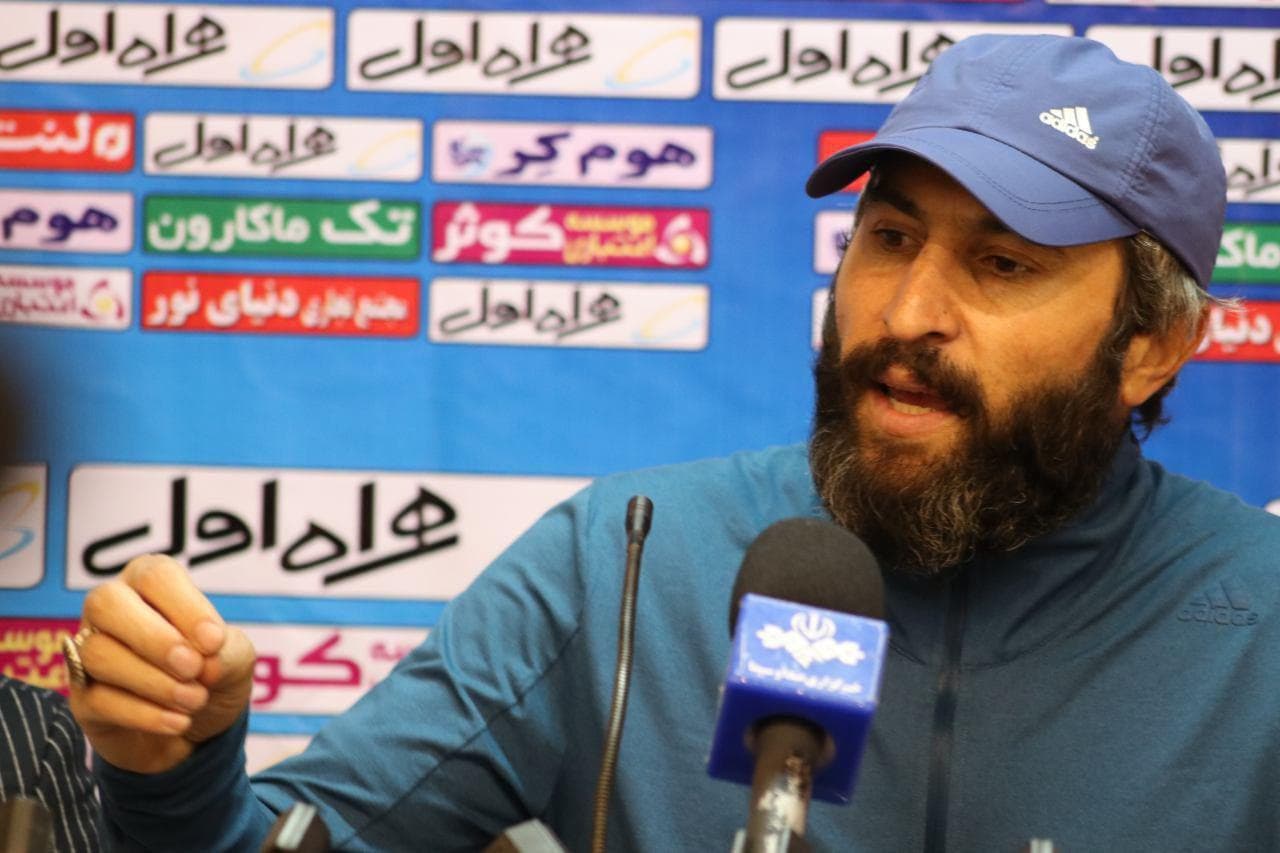 علی لطیفی: جای رامین رضاییان و چشمی در تیم ملی خالی است