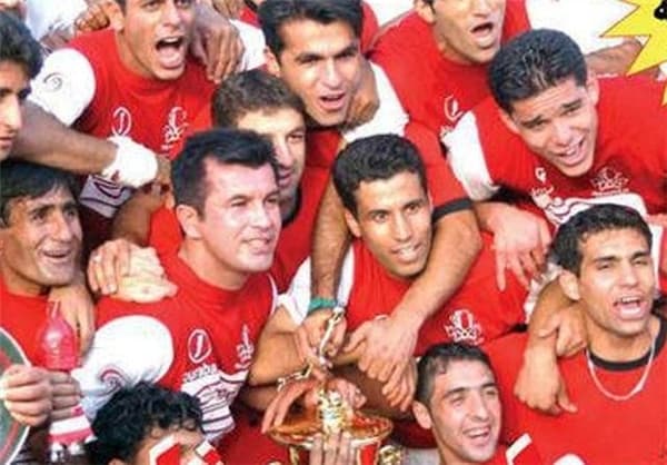 پرسپولیس اولین قهرمان حرفه ای در فوتبال ایران / 19 سال پیش در چنین روزی 
